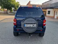 Usado Jeep Cherokee Sport 143 CV (105 kW) 2001 Azul SUV