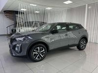 Usado Peugeot 2008 Active 131 CV (96 kW) 2024 Gris SUV