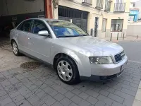 Usado Audi A4 130 HP (95 kW) 2004 Cinzento Sedan