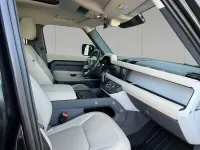 Usado Land Rover Defender SE 249 CV (183 kW) 2022 Santorini black SUV
