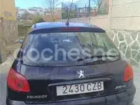 Usado Peugeot 206 90 CV (66 kW) 2002 Negro Berlina
