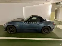 Usado Mazda MX5 Luxury 131 CV (96 kW) 2016 Gris / plata Descapotable