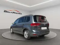 Usado VW Touran Advance 150 CV (110 kW) 2017 Gris Monovolumen