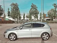 Usado Seat Leon Sport 140 CV (102 kW) 2008 Gris / plata Utilitario