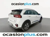 Usado Kia Niro 141 CV (103 kW) 2022 Blanco SUV