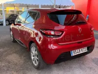 Usado Renault Clio IV LIMITED 75 CV (55 kW) 2017 Rojo Berlina