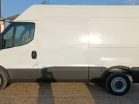 Usado Iveco 35.12 116 CV (85 kW) 2021 Blanco Van