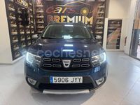 Usado Dacia Sandero Stepway 90 CV (66 kW) 2017 Azul Utilitario