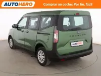 Usado Ford Tourneo Courier Trend 125 CV (91 kW) 2024 Verde Monovolumen