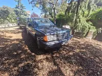 Usado Mercedes 190 126 CV (92 kW) 1990 Gris / plata Berlina