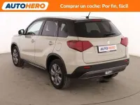 Usado Suzuki Vitara 129 CV (94 kW) 2023 Beige SUV