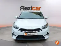 Usado Kia Ceed 136 CV (100 kW) 2023 Blanco Utilitario
