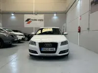 Usado Audi A3 Sportback Ambition 105 CV (77 kW) 2011 Blanco Utilitario