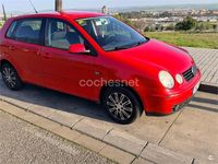Usado VW Polo Trendline 75 CV (55 kW) 2004 Rojo Utilitario