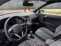 Usado VW Tiguan R-line 150 CV (110 kW) 2023 Gris / plata SUV