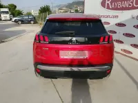 Usado Peugeot 3008 Active 130 CV (95 kW) 2017 Granate SUV