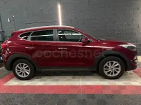 Usado Hyundai Tucson 136 CV (100 kW) 2016 Granate SUV