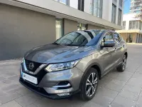 Usado Nissan Qashqai N-Connecta 115 CV (84 kW) 2018 Gris / plata SUV