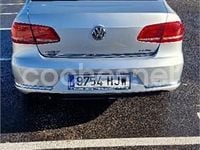Usado VW Passat Advance 140 CV (102 kW) 2012 Gris / plata Berlina