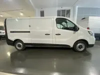 Begagnad Nissan Primastar 110 HK (80 kW) 2022 Vit Minibuss