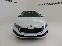 Usado Skoda Octavia Style 204 HP (150 kW) 2022 Branco Sedan