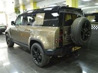 Usado Land Rover Defender SE 249 HP (183 kW) 2022 Castanho SUV