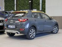 Usado Kia Stonic 100 CV (73 kW) 2023 Gris SUV