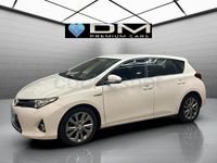 Usado Toyota Auris Hybrid Active 136 CV (100 kW) 2013 Blanco Berlina