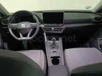 Używany Seat Leon Style 116 KM (85 kW) 2025 Biały Sedan/Limuzyna