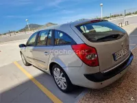 Usado Renault Laguna III Expression 130 CV (95 kW) 2008 Verde Familiar