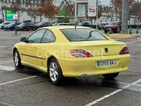 Usado Peugeot 406 Coupe 194 CV (142 kW) 2001 Amarillo Coupe