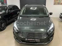 Usado Ford S-MAX ST-Line 190 CV (139 kW) 2019 Verde Monovolumen