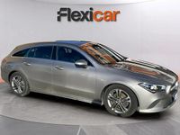 Usado Mercedes CLA200 Shooting Brake 150 CV (110 kW) 2020 Marrón Familiar