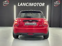 Usado Mini Cooper 136 CV (100 kW) 2018 Rojo Utilitario