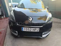 Usado Renault Scénic III Dynamique 110 CV (80 kW) 2013 Negro Monovolumen