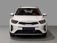 Usado Kia Stonic 100 CV (73 kW) 2025 Clear white (ud) SUV