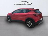 Usado Renault Captur Zen 101 CV (74 kW) 2022 Rojo SUV