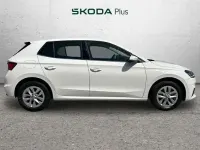 Usado Skoda Fabia Ambition 80 CV (58 kW) 2022 Blanco Utilitario