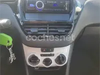 Usado Peugeot 208 68 CV (50 kW) 2015 Blanco Utilitario