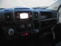 Usado Peugeot Boxer 140 CV (102 kW) 2022 Blanco Van