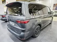 Nuevo VW Multivan Life 150 CV (110 kW) 2026 Gris / plata Monovolumen