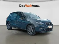 Usado Seat Arona FR 115 CV (84 kW) 2025 Gris / plata SUV