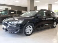 Usado Ford Focus Trend+ 120 CV (88 kW) 2022 Negro Familiar