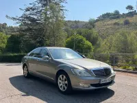 Usado Mercedes S350 272 CV (200 kW) 2007 Gris / plata Berlina