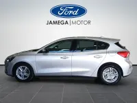 Usado Ford Focus Trend+ 125 CV (91 kW) 2021 Gris Berlina