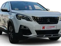 Usado Peugeot 3008 Allure 131 CV (96 kW) 2019 Blanco SUV