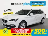 Usado Seat Leon Style 150 CV (110 kW) 2021 Blanco Familiar