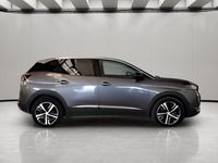 Usado Peugeot 3008 Allure 130 CV (95 kW) 2022 Gris plata SUV