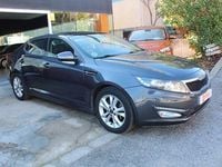 Usado Kia Optima 136 CV (100 kW) 2013 Negro Berlina