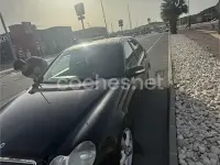 Usado Mercedes C200 Classic 122 CV (89 kW) 2006 Negro Familiar